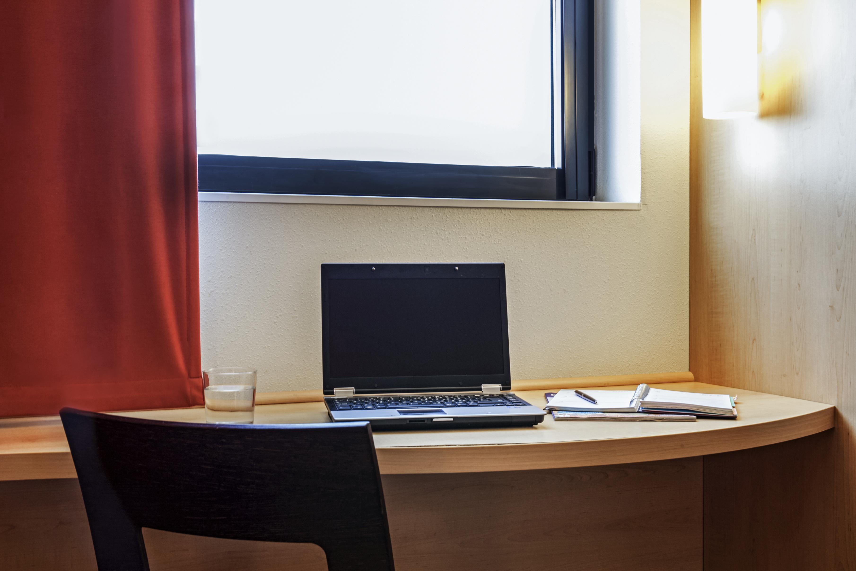 Ibis Hotel 2*