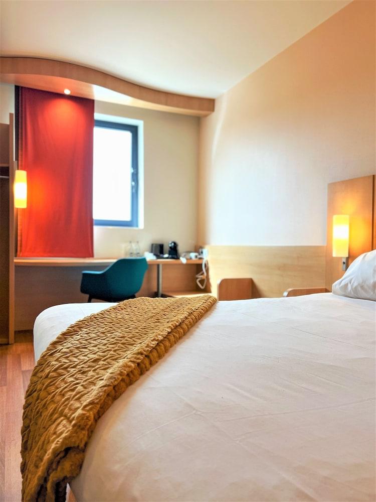 Ibis 2*