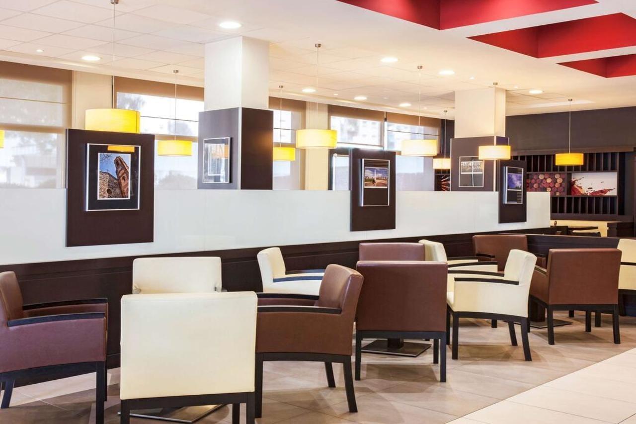 Ibis Hotel 2*