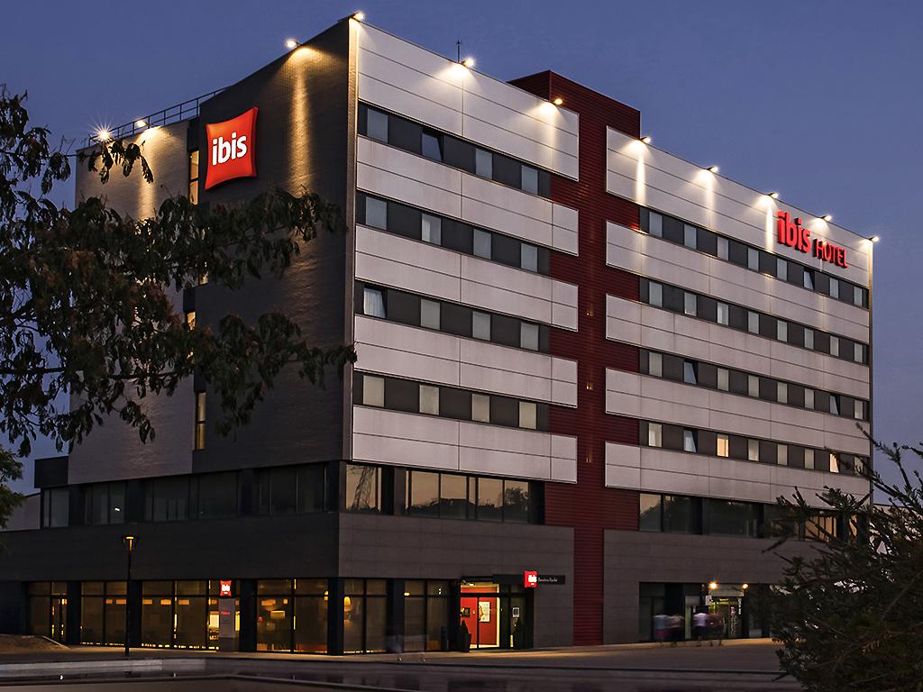 Ibis 2* Ripollet
